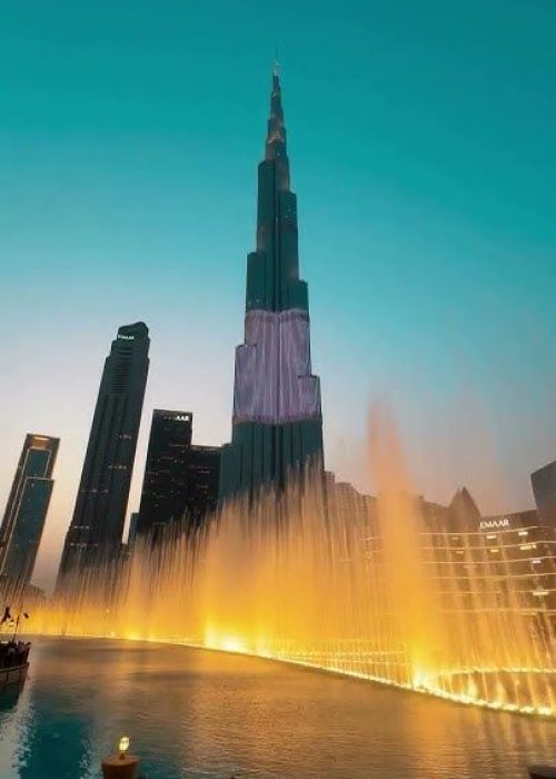 Burj Khalifa Fountain at Evening Burj Khalifa Fountain at Evening