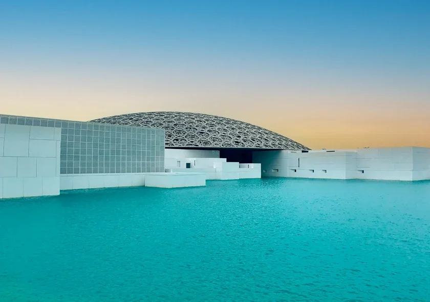 Louvre Museum Abu Dhabi Tour 01