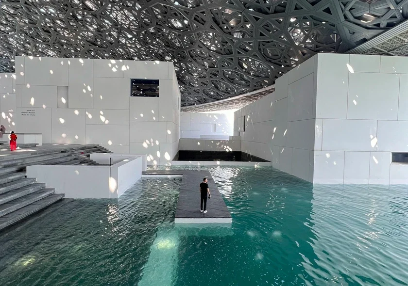 Louvre Museum Abu Dhabi Tour 04